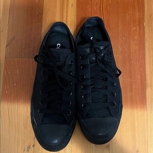 Classic Black Men's Sneakers